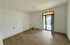 Casa de inchiriat - spatiu birouri/comercial - 6 camere - 240 mpu - 7