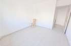 Apartament 3 decomandate, etaj 1, renovat, zona Ura
