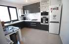 Complex privat - Apartament spatios si luminos  + curte - 4