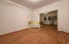 3 camere | Piata Romana | pretabil firme | renovat | centrala proprie - 3