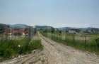 Teren intravilan 900 mp – Zonă liniștită Valea Rusului, acces privat, utilități - 2