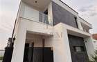 Duplex modern - asfalt - living mare - bucatarie inchisa - 2