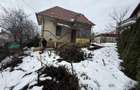 Casă demolabilă, teren 461 mp, Intersecția 7 străzi, zona Gruia - 3
