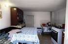 Casa pe un nivel renovata,curte individuala teren 780mp - 12