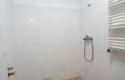 Otopeni central - Calea Bucurestilor (DN1) vila P+2 cu 7 camere 6 bai, parcare