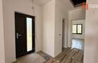 Duplex cu 3 camere si 2 bai pe parter, zona Albina - 8