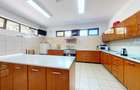 Pensiune în funcțiune | 10 camere | Teren 4.000 mp | Brădet – Săcele