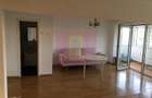 Apartament 3 camere, spațios, luminos și liniștit, cu vedere spre parc și lac