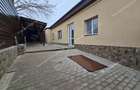 Casă renovată, zonă centrală, singur in curte. Doar 99000 euro! - 2