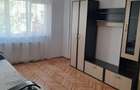 Apartament 3 camere etaj 1, strada Siretului