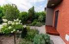 Casa moderna de vanzare, mobilata complet, cu panouri solare in Tunari - 2