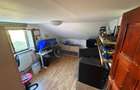 Teren intravilan 531 mp cu 2 locuințe și garaj sector 1
