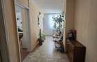 Apartament cu 3 camere  de vanzare - B dul 1 Mai - 10