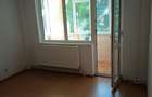 Apartament 3 camere de vânzare, Micro 17, Etaj 2,  pret, 78.000 € - 3
