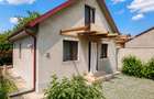 Vindem casa in Corbu - 9
