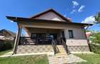 Casă de vânzare cu 4 camere, garaj și teren de 766 mp – Sărata, Piatra Neamț - 1