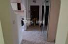 Apartament de vânzare, zona PODU ROȘ, 3 camere, semidecomandat, etaj 1 - 8