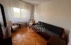Apartament cu 3 camere, centrala proprie, zona Soarelui - 3