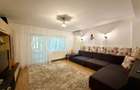 Apartament cu 3 camere | Două balcoane | Renovat