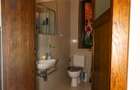 Vila cu PISCINA acoperită, zona centrala în Periș - 16
