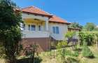 Casa in mediu rural cu teren - 2