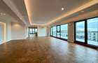 Penthouse cu 4 camere // terasă 70 mp / 200 mp / 3 parking / Straulesti