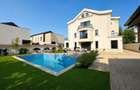 Vila Eleganta cu Piscină și Finisaje Premium în Zona Rezidentiala Iancu Nicolae - 1