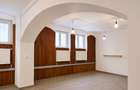 Inchiriez apartament centru vis-a-vis de pompieri langa Hotel Hilton. 100mp str  - 2