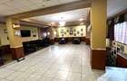 VANZARE CLADIRE CU RESTAURANT UTILAT COMPLET PLUS SPATIU COMERCIAL - 7