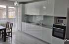 Apartament cu doua dormitoare, parcare proprie, mobilat si utliat - 2