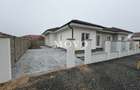Duplex pe Parter | 4 camere | Zona centrala Mosnita Noua |