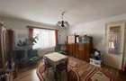 Casa de 284 mp, impartit in 3 apartamente, teren 503 mp, Grivitei Comision 0%! - 5
