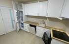Inchiriez ap. 2 camere, minim 2 ani, renovat, garaj, et.2, lift, balcon 12 mp. - 9