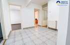 Apartament 4 camere , centru , etaj 1