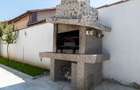 Vanzare vilă cu 2 unitati locative independente in Pantelimon, Central