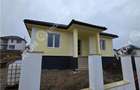 Casa individuala cu 4 camere si curte libera de 340 mp in Cisnadie - 2