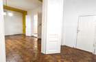 Casa istorica, 2 apartamnte, curte proprie- posibilitati multiple, zona Balcescu