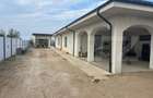 Casa 330 mp, teren 3.080 mp, zona Cosoveni