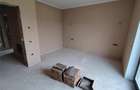 Duplex despartit prin C.T. - spatios -  5 camere - bucatarie inchisa - - 6