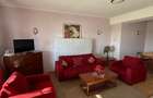 Apartament pe 2 etaje, cu terasă și garaj, vedere la grădini de lux 