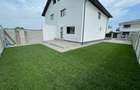 Duplex cu 4 camere si mansarda. Curte 250 mp. Comision 0 - 6
