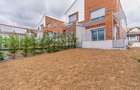 Duplex modern in Voronet, 136 mp utili, garaj si teren 325 mp