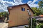 Teren intravilan 531 mp cu 2 locuințe și garaj sector 1