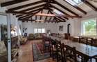 Casa Pensiune in Viile Satu Mare teren 1,63 ha, 11 camere, 10 bai - 5