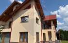 Casă / Vilă cu 5 camere de vânzare - 2