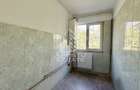 Apartament cu 3 camere si boxa, centrala proprie, Dacia