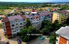 De vanzare: 2 camere decomandate, 48 mp utili,  2 balcoane - 9