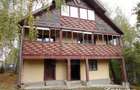 1.6 ha de padure cu poienita, parau la limita curtii, cabana pentru trei familii - 1