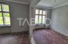 Spatiu comercial de inchiriat pe Lucian Blaga in centru Sebes - 1
