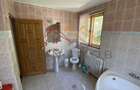 Vila de vanzare, teren 3100 mp, 7 camere, 6 grupuri sanitare, 3 CT, an 1997 - 22